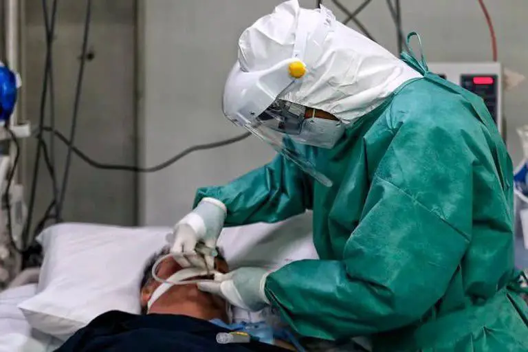 “La pandemia en Colombia durará hasta junio de 2022”: INS