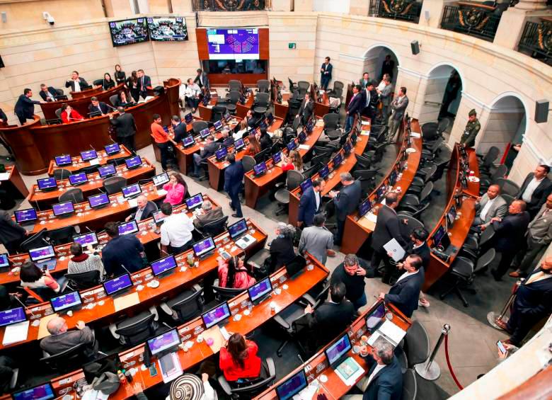 Ausencias frenan debate de la reforma laboral