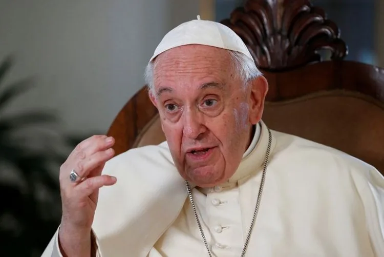 Santa Sede condena la profanación de símbolos y lugares religiosos