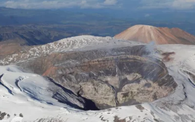 Volcán Nevado del Ruiz mantiene las alertas
