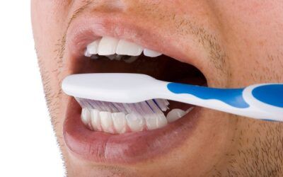 Científicos revelan cuál es el mejor cepillo de dientes para evitar la caries