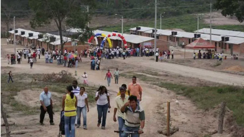 Familias desplazadas por grupos armados en el sur de Bolívar