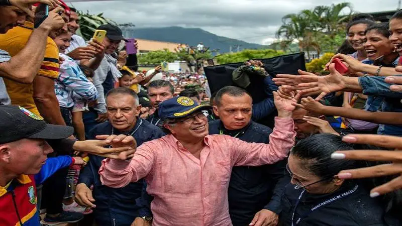 Presidente de Colombia lidera el ránking de influencers económicos en América