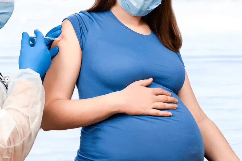 Mujeres embarazadas podrán vacunarse contra el Covid-19 en Neiva