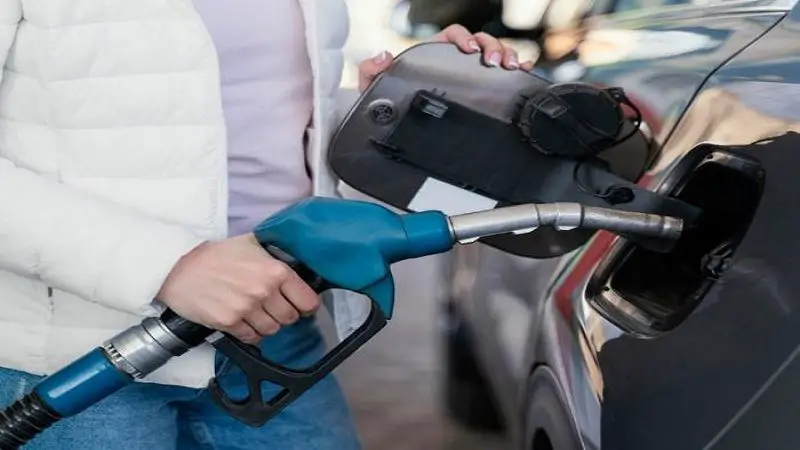 ¿Alza de gasolina reducirá el déficit?