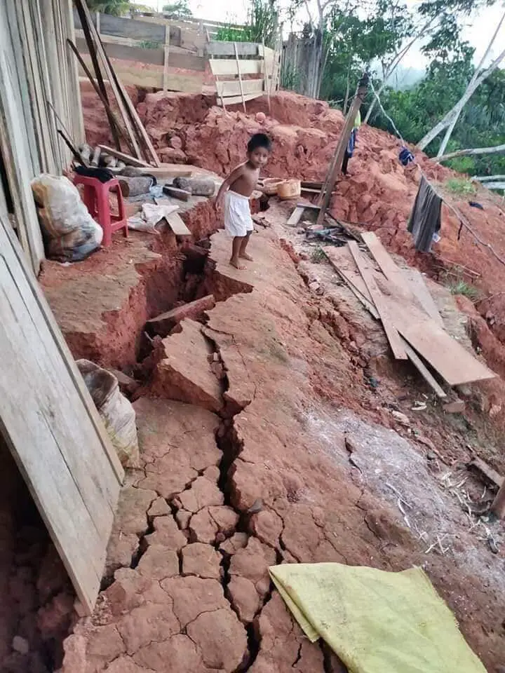 Familias pierden sus viviendas tras terremoto de 7.5 grados en Perú