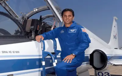 Por primera vez un hispano es nombrado como jefe de astronautas