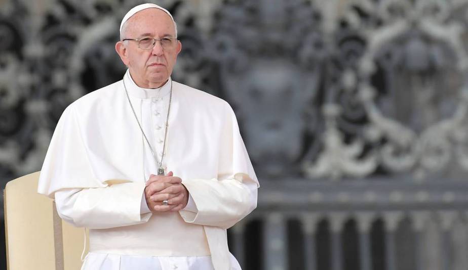 El Papa Francisco dice que abortar es similar a contratar un sicario