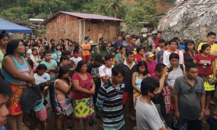 898 indígenas huyeron tras el asesinato de líder social en Bahía Solano