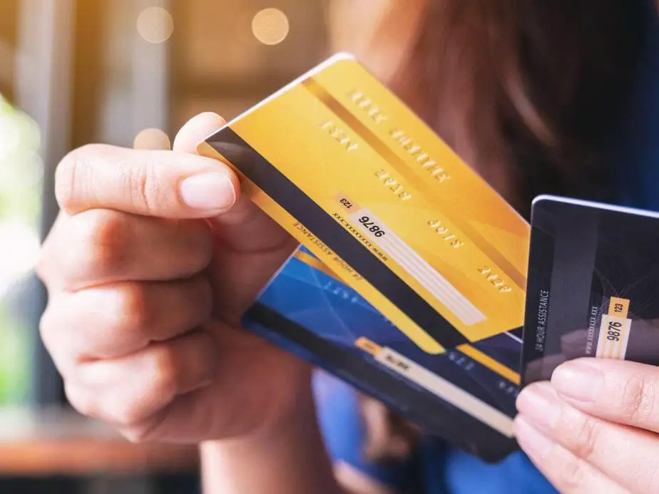 Tarjetas débito y crédito, las más usadas para compras en hipermercados