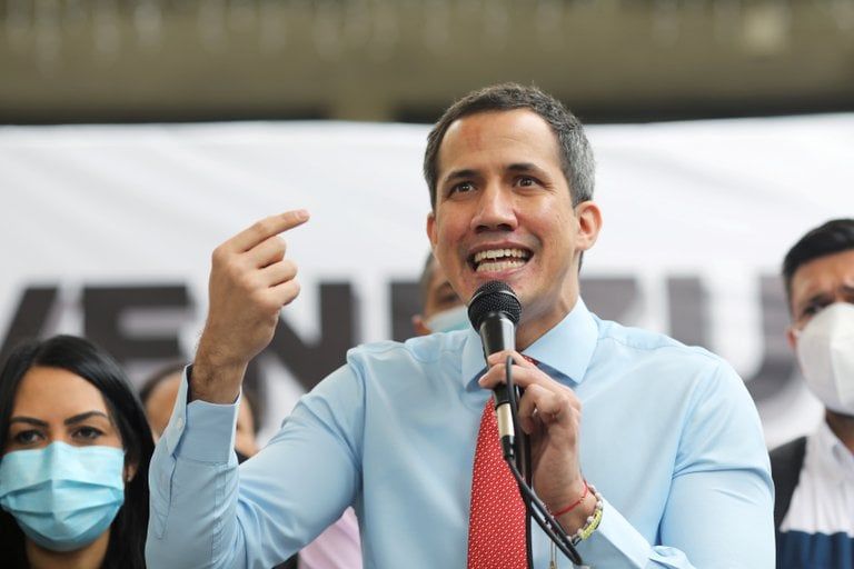 Ratifican continuidad de Guaidó como presidente encargado