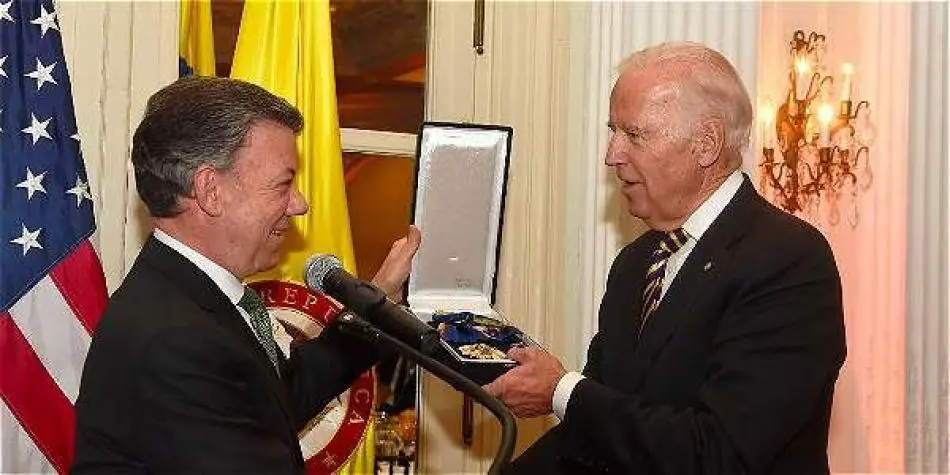 Juan Manuel Santos fue invitado a posesión de Joe Biden