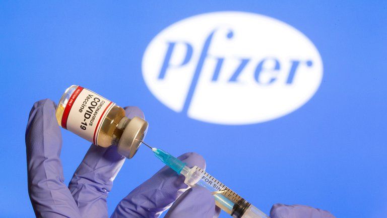 La Agencia Europea de Medicamentos desaconseja retrasar la segunda dosis de la vacuna de Pfizer más de 42 días