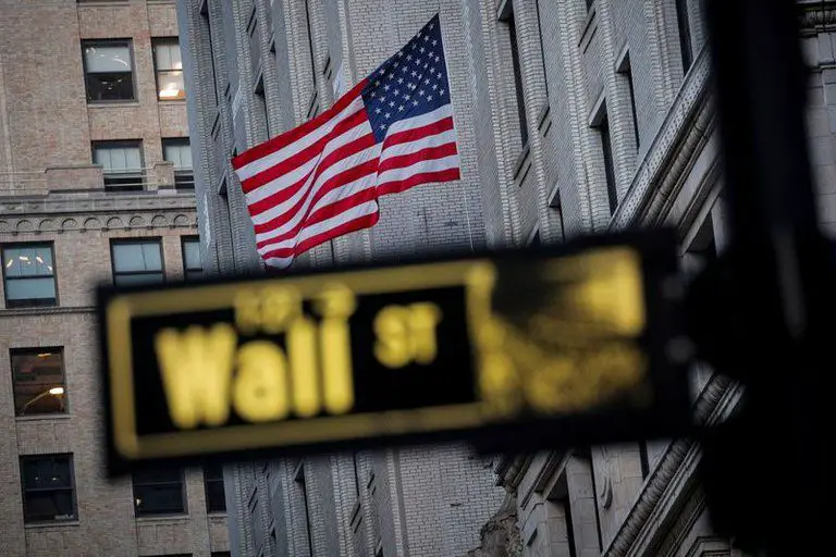 Wall Street cayó más de 2% en medio de la histeria por las acciones de Gamestop