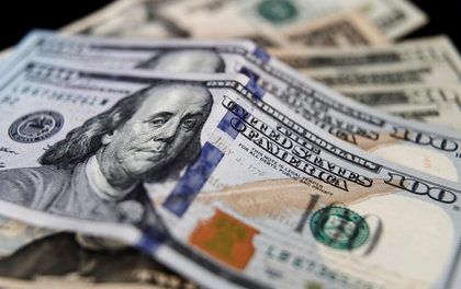 Dólar se negoció por encima de los $3.600 por primera vez en el año