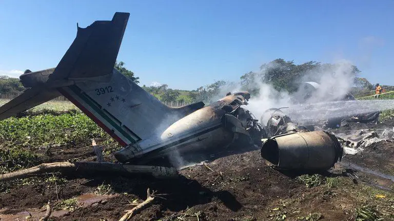 El desplome de un avión en Veracruz dejó a seis personas sin vida