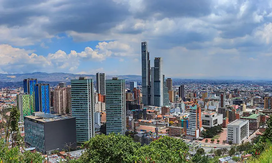 Nuevas medidas para Bogotá tras haber superado el segundo pico de la pandemia