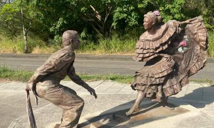 Escultura fue víctima de la delincuencia en Neiva