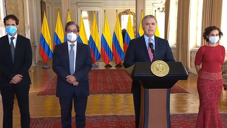Mauricio Villamizar y Bibiana Taboada, nuevos codirectores del Banco de la República