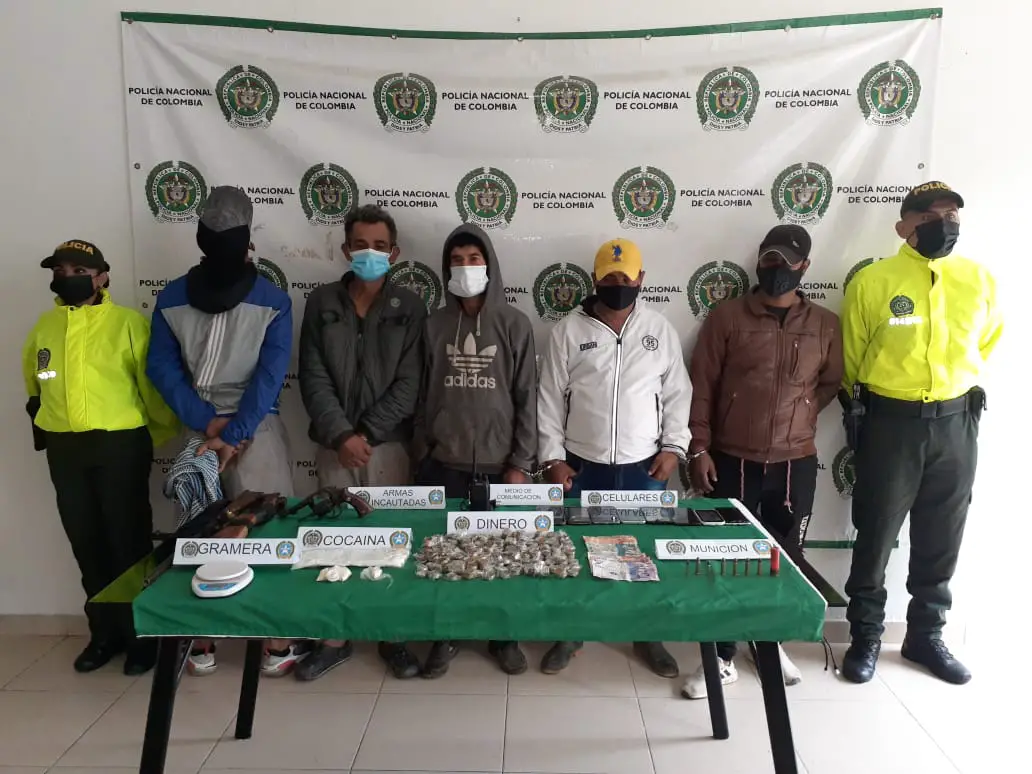 Capturados cuatro hombres y un adolescente por expendio de estupefacientes en Suaza