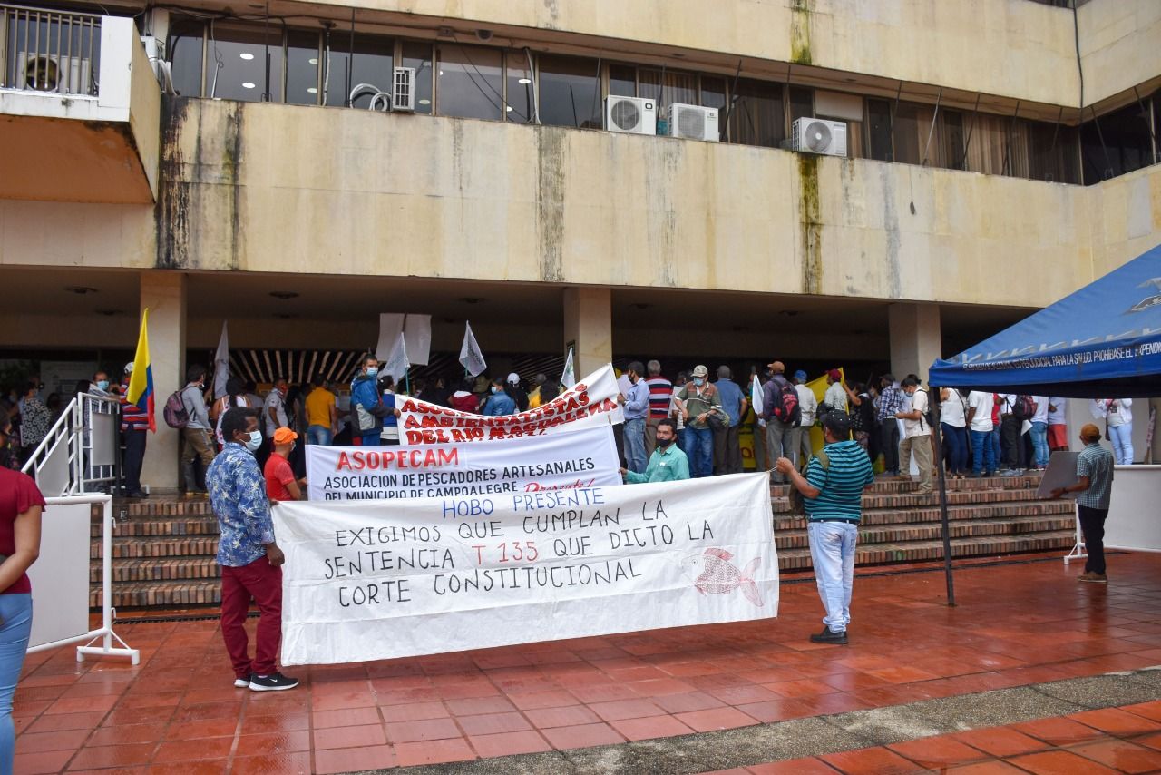 Comunidades protestaron en contra de las represas y sus afectaciones en el Huila