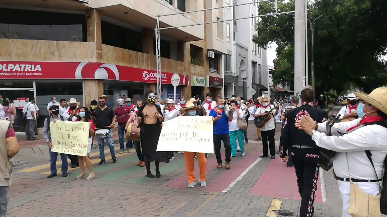 Gestores culturales marcharon en rechazo a convocatorias para San Pedro