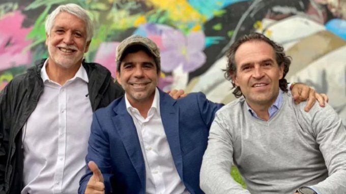 Abrazo de exalcaldes Peñalosa, Char y Gutiérrez refuerza posible alianza presidencial