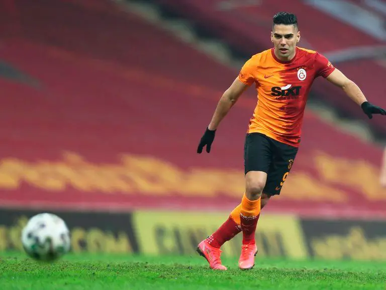 “Estoy en deuda con el Galatasaray y su afición, la pagaré”: Radamel Falcao