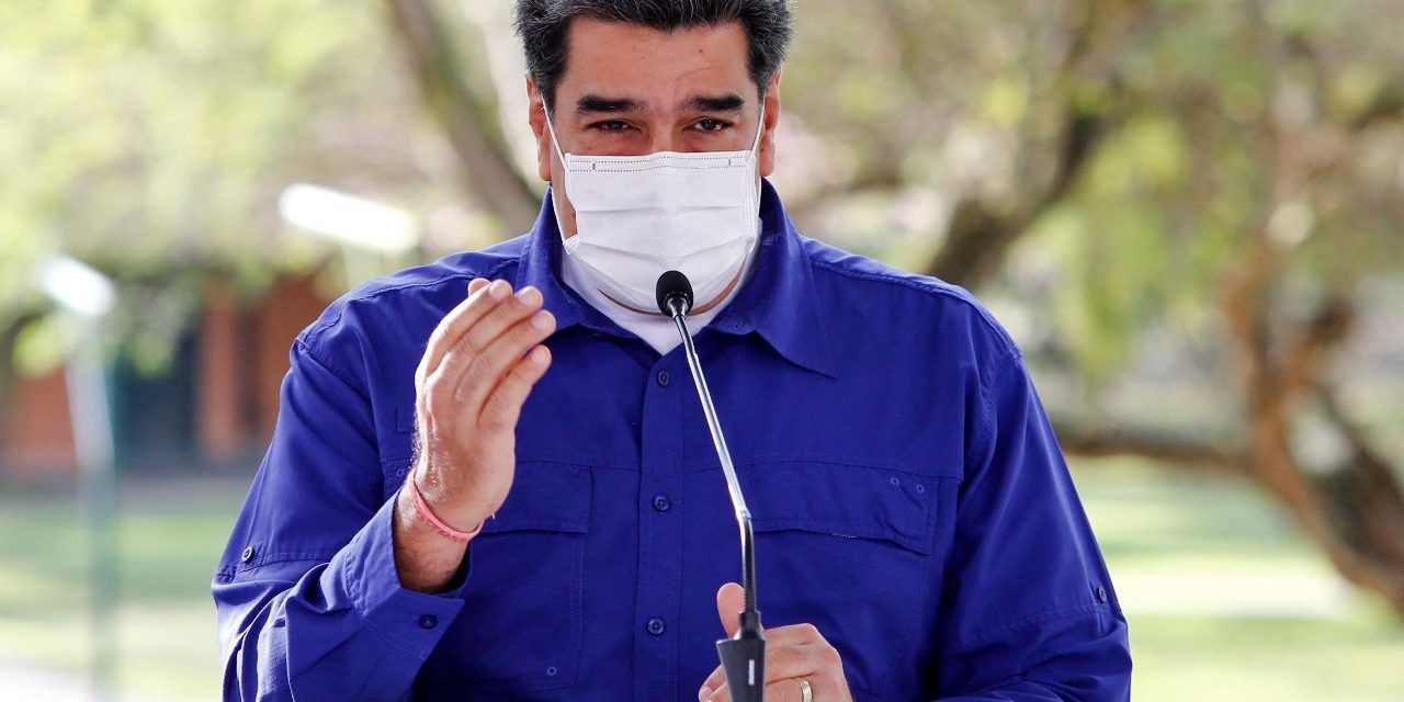 Nicolás Maduro ofrece petróleo a cambio de vacunas