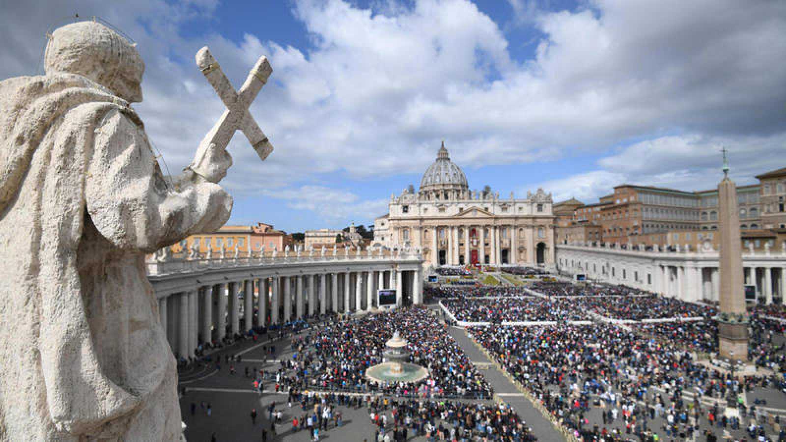 Vaticano pide mayores donaciones de los fieles ante la situación económica