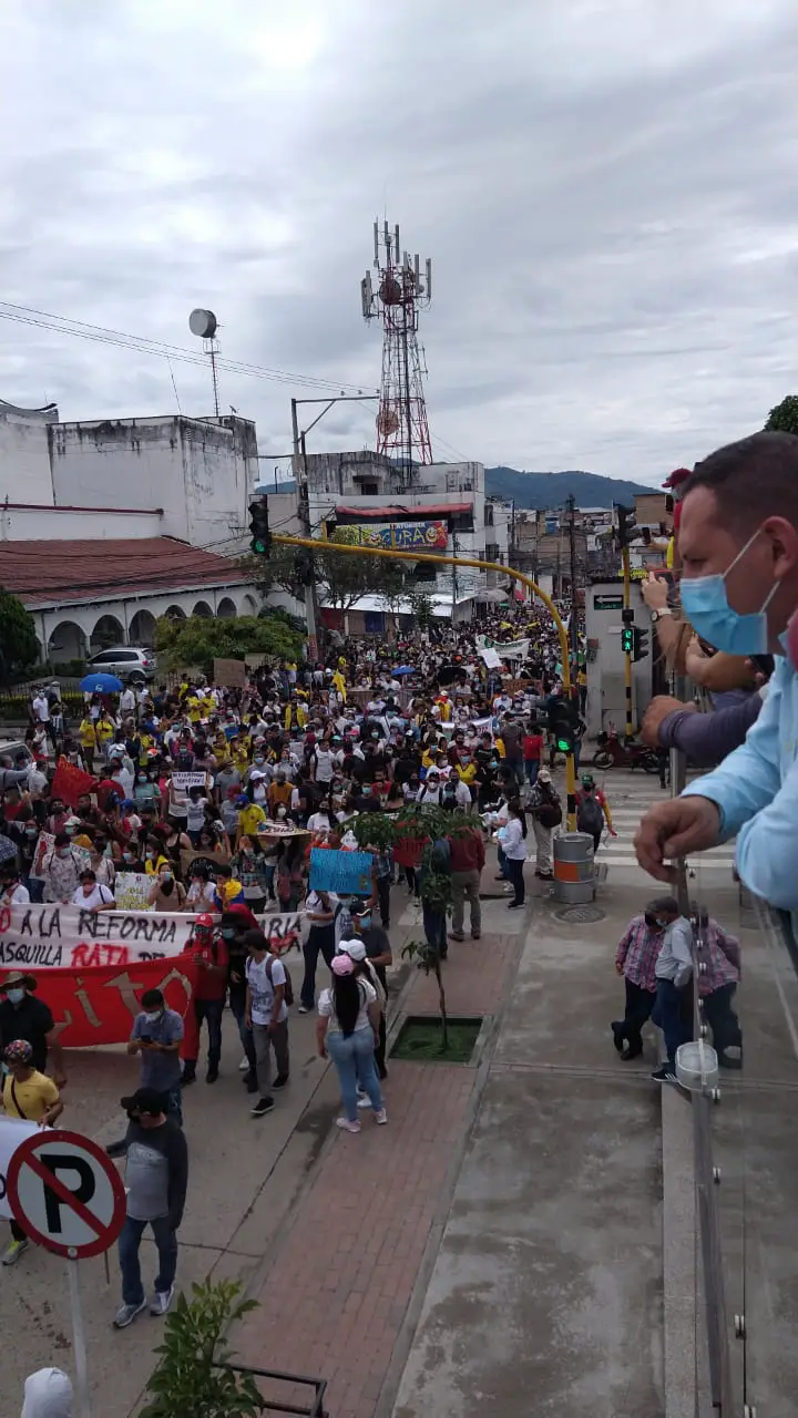 Multitudinarias manifestaciones en Pitalito, diferentes sectores sociales le dijeron “no a la Reforma Tributaria”.