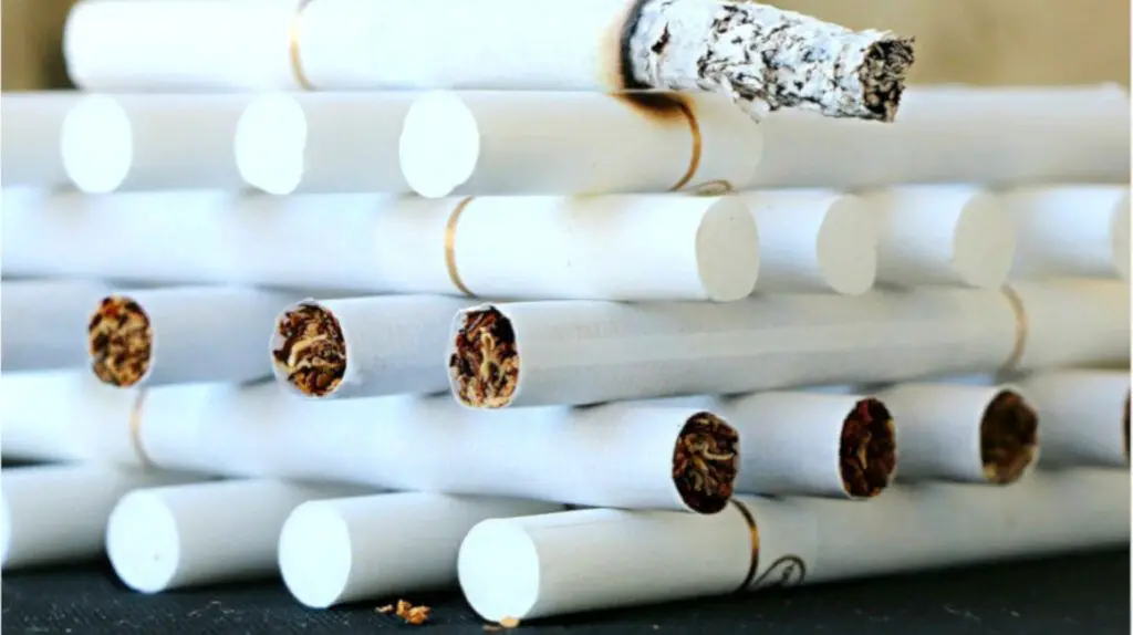 Colombia dejó de recaudar 700 mil millones de pesos en 2020 por consumo de cigarrillos ilegales