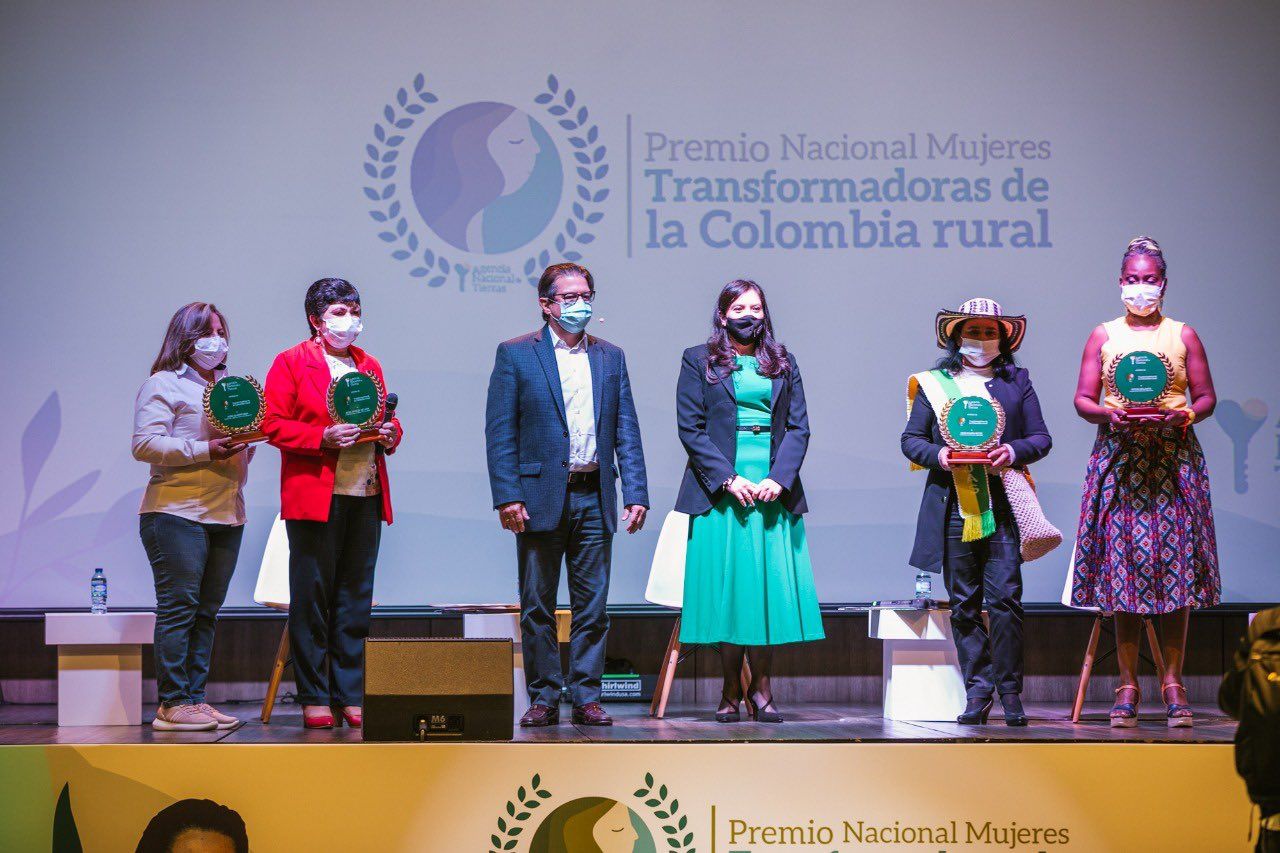 Huilense entre las ganadoras del premio Transformadoras de la Colombia Rural