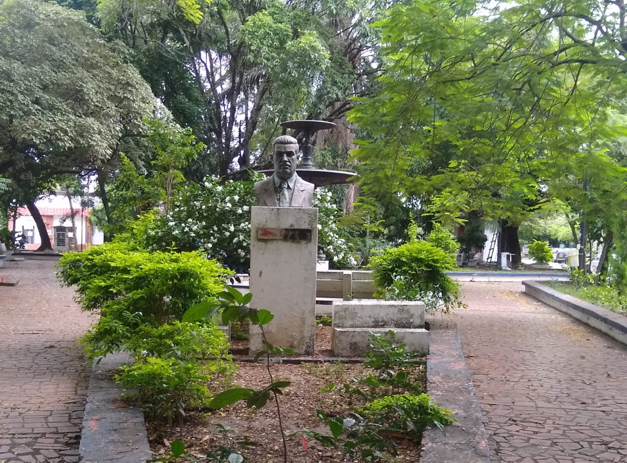 Busto del gobernador Joaquín García Borrero