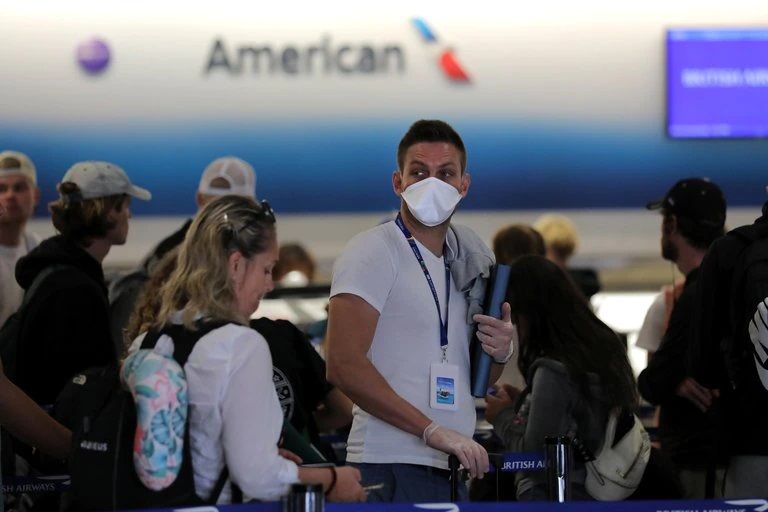 EEUU negó que el país evalúe establecer un pasaporte de vacunación para viajeros