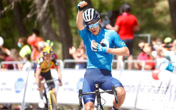 ‘Superman’ López ganador de etapa y líder de la Vuelta a Andalucía  