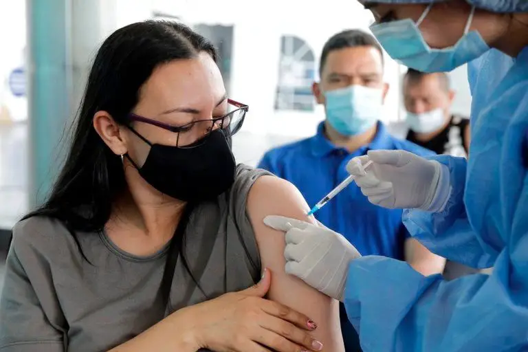 Inició etapa 5: colombianos entre 35 y 39 años podrán vacunarse contra el covid-19