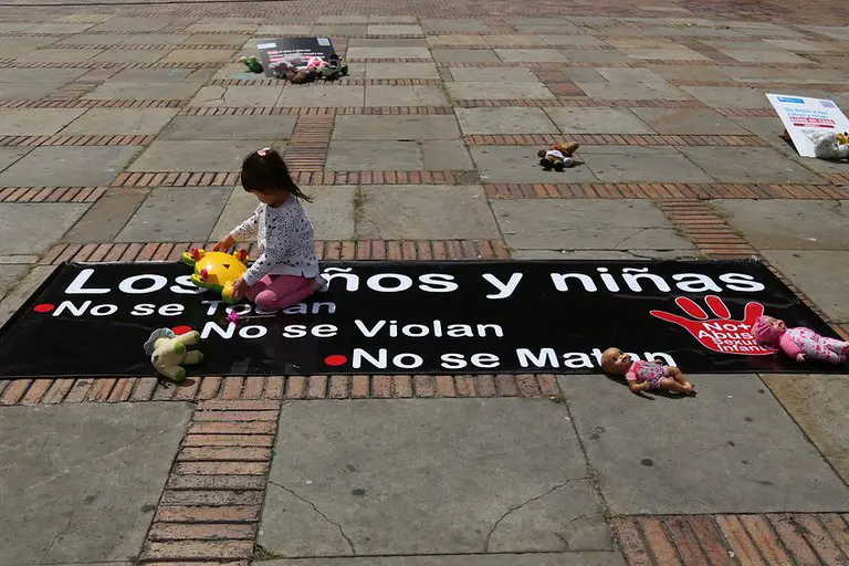 Crece escándalo por denuncias de abuso sexual en jardín infantil en Medellín