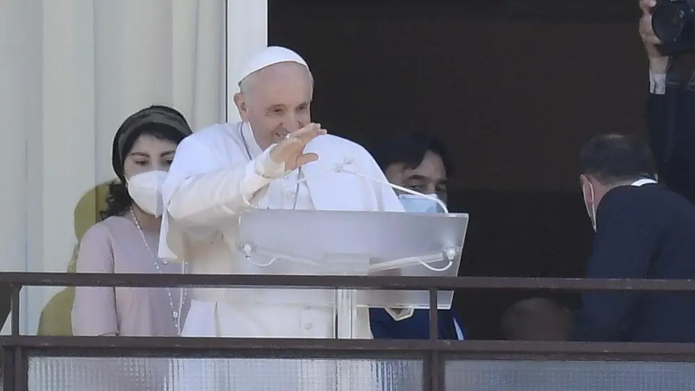 Papa Francisco rezó el Ángelus desde el hospital