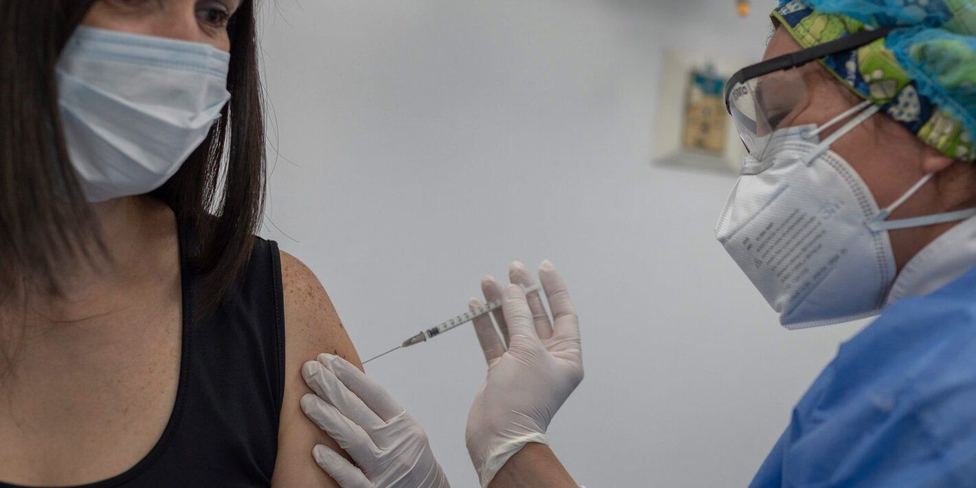En Santander 65 municipios vacunarán a mayores de 18 años sin necesidad de priorización