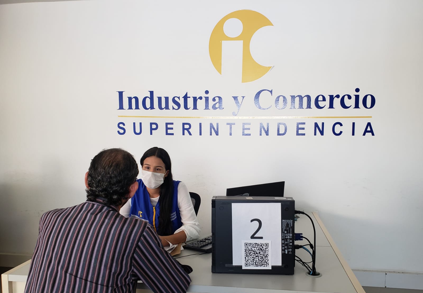 Nueve funcionarios de la Registraduría investigados por no atender a SIC