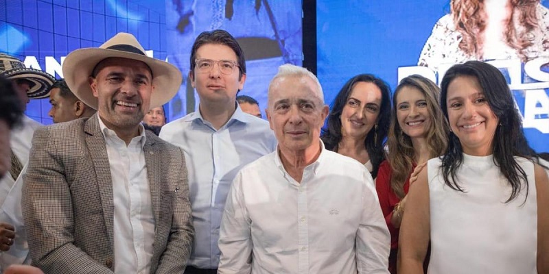 De la Espriella plantea la inclusión de Uribe como fórmula para ganar las elecciones de 2026