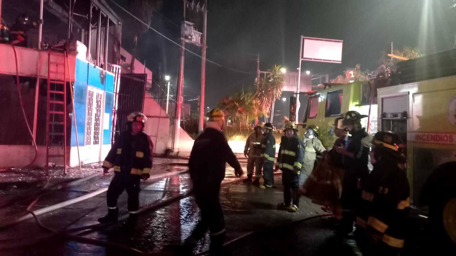 Incendio en Colchonería de Neiva dejó grandes pérdidas económicas  