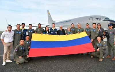 Aeronave de la FAC llegó a Egipto para entregar ayuda humanitaria y repatriar a colombianos