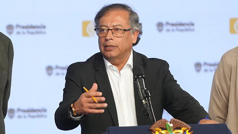 Petro se pronuncia en medio de la crisis entre Ecuador y México
