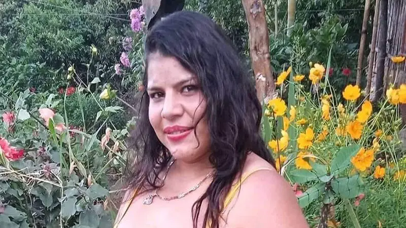 Mujer perdió la vida en medio de un accidente en la vía Hobo