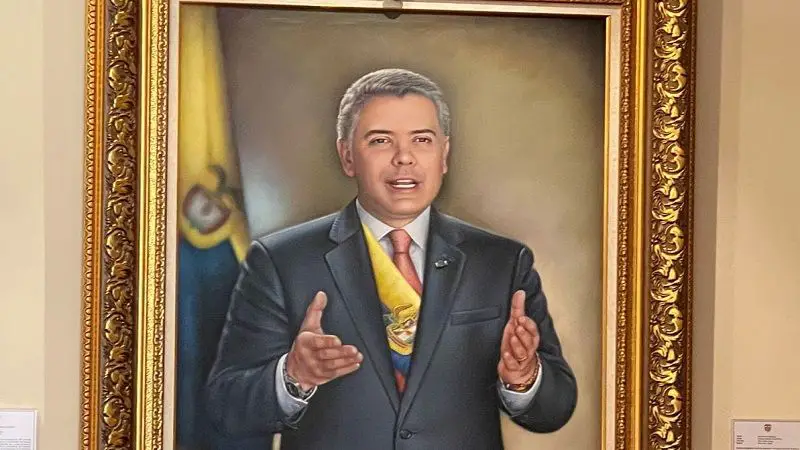 Así luce el cuadro de Iván Duque en el hall de presidentes
