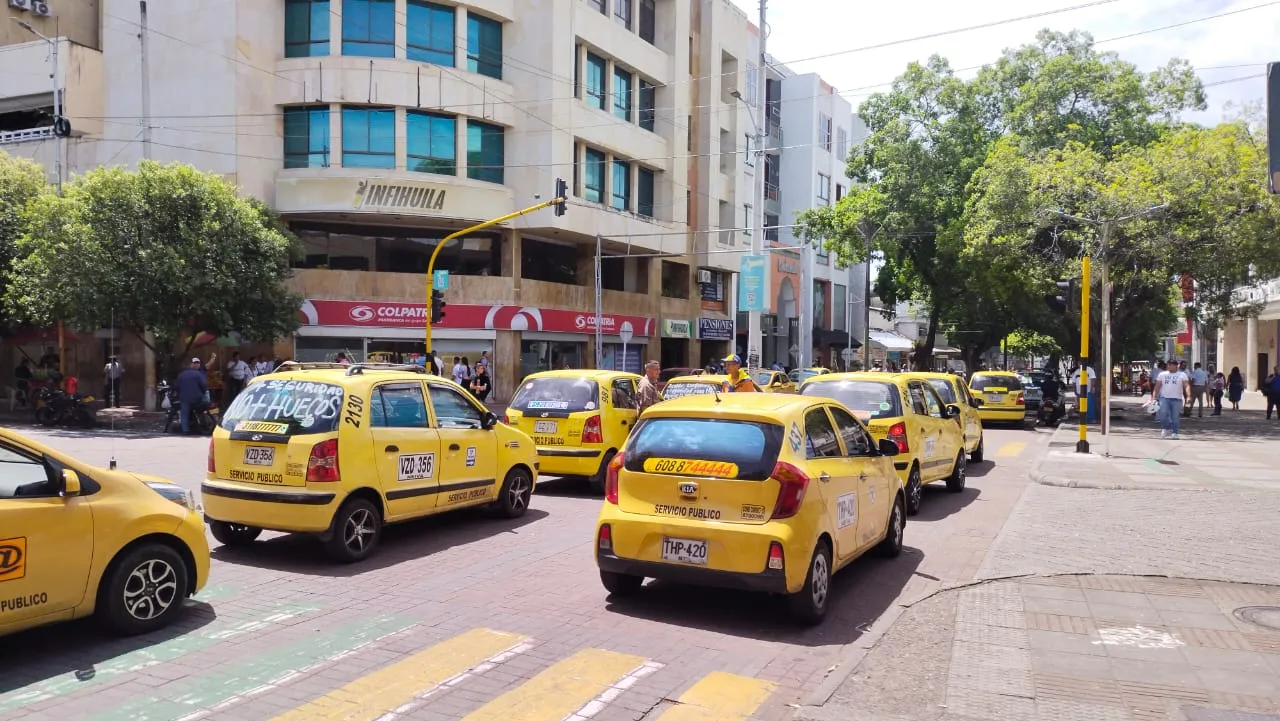 Taxistas expectantes a propuesta de Gobierno Nacional