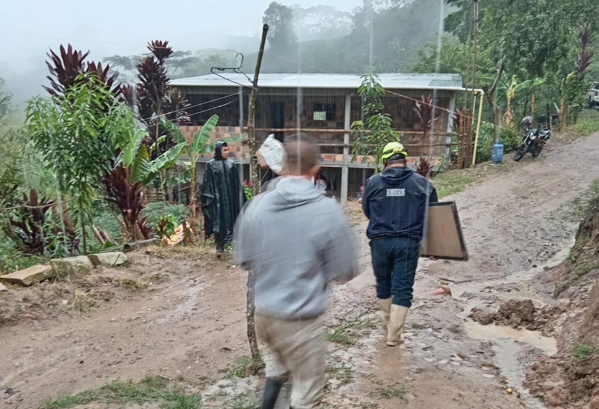 Emergencia por deslizamiento de tierra en zona rural de Timaná, Huila