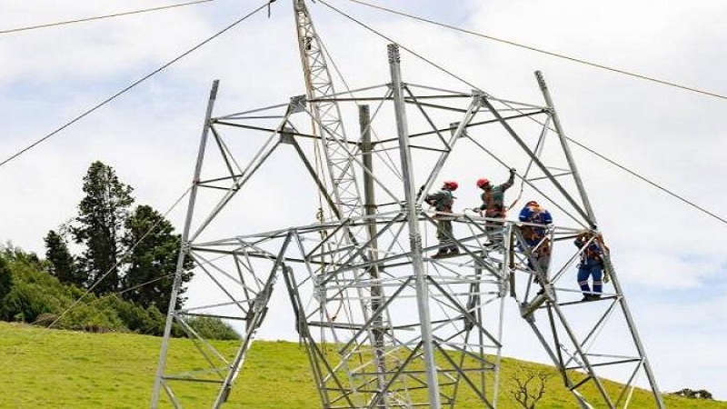 Gobierno sacaría a licitación seis líneas de transmisión eléctrica